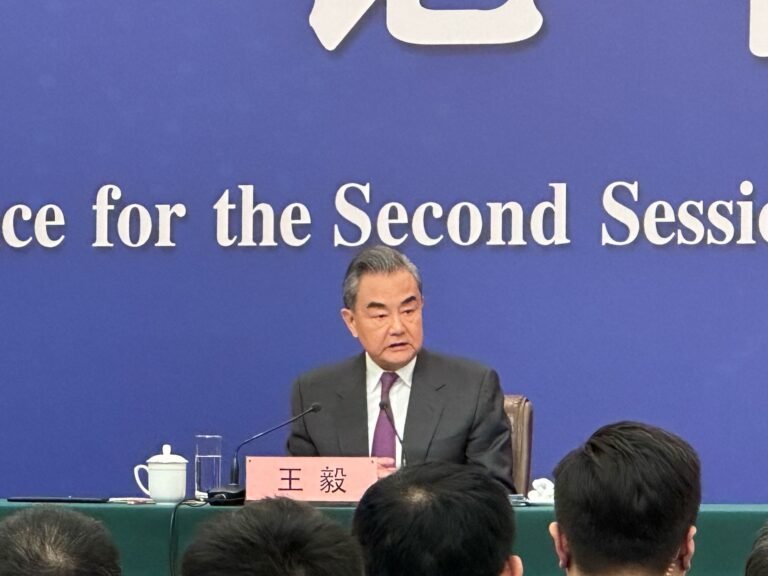 王毅外长谈讲好中国故事