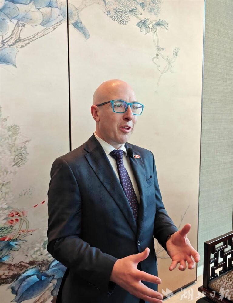 加拿大埃德蒙顿市市长访汉：湖北武汉创新活力令人赞叹