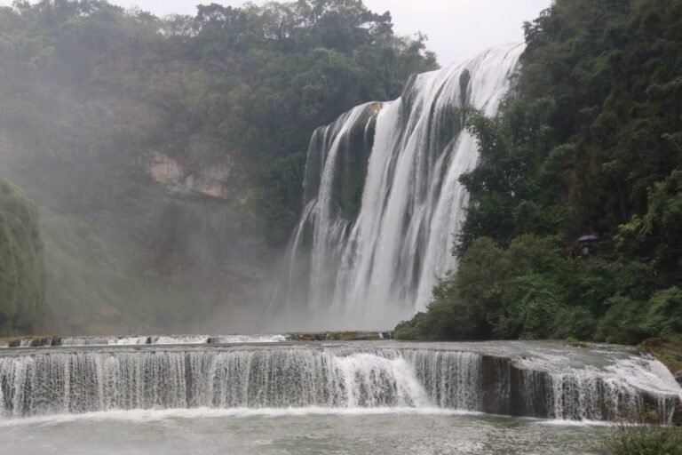 览喀斯特飞瀑盛景，探访黄果树世界级山地生态文旅样本